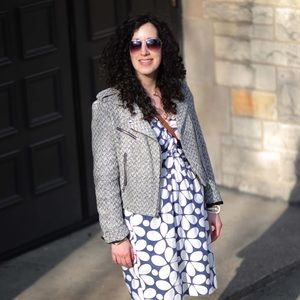 Meet your Posher, Debbie